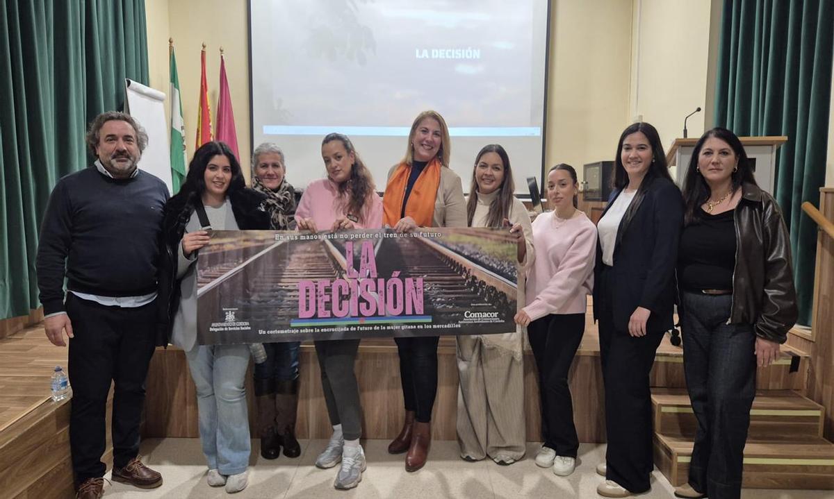 Presentación del cortometraje 'La Decisión' con las protagonistas del mismo y Eva Contador