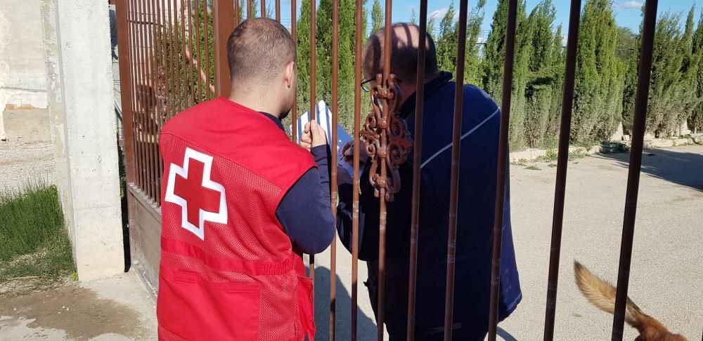 Entrega de electrodomésticos por parte de Cruz Roj