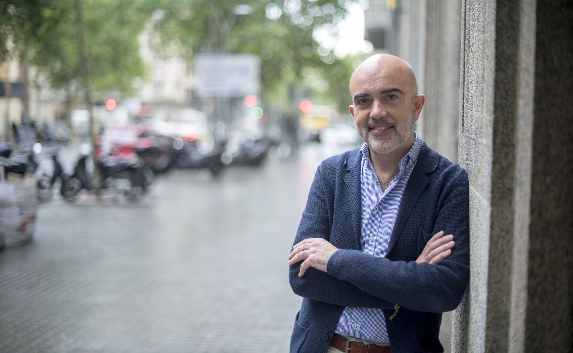 Barcelona. 22.05.2023. Política. El candidato a la alcaldía de Barcelona por el Partido Popular, Daniel Sirera, tras la entrevista con El Periódico. Fotografía de Jordi Cotrina