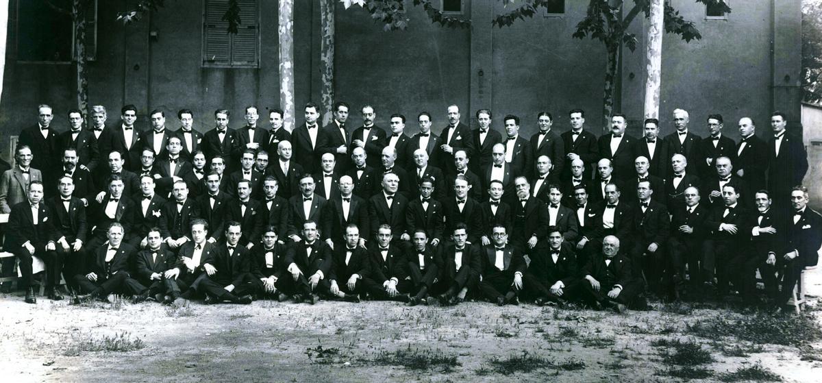 Los miembros de la Orquestra Pau Casals en 1927, en el Casino de Masnou.