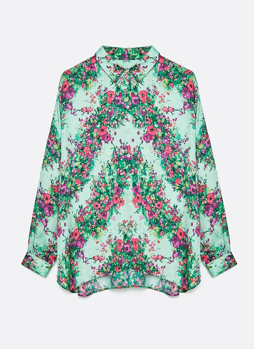 Camisa de flores de Uterqüe. (Precio: 79 euros)