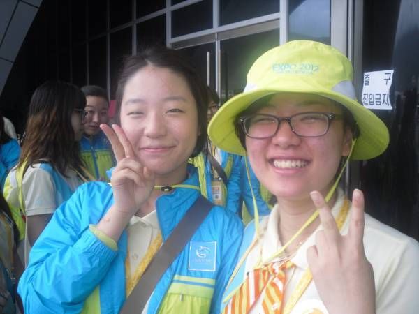 Fotogalería de los voluntarios de Expo Yeosu 2012