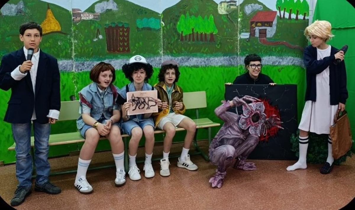 Los alumnos del colegio de Felechosa en "Coses rares".