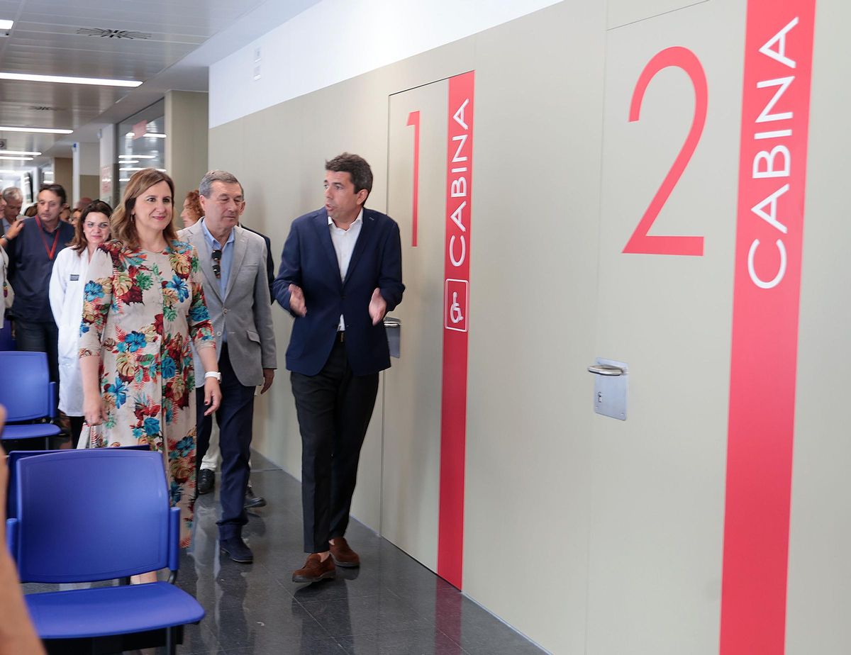 Visita de Mazón y Catalá al nuevo centro de salud de Malilla.