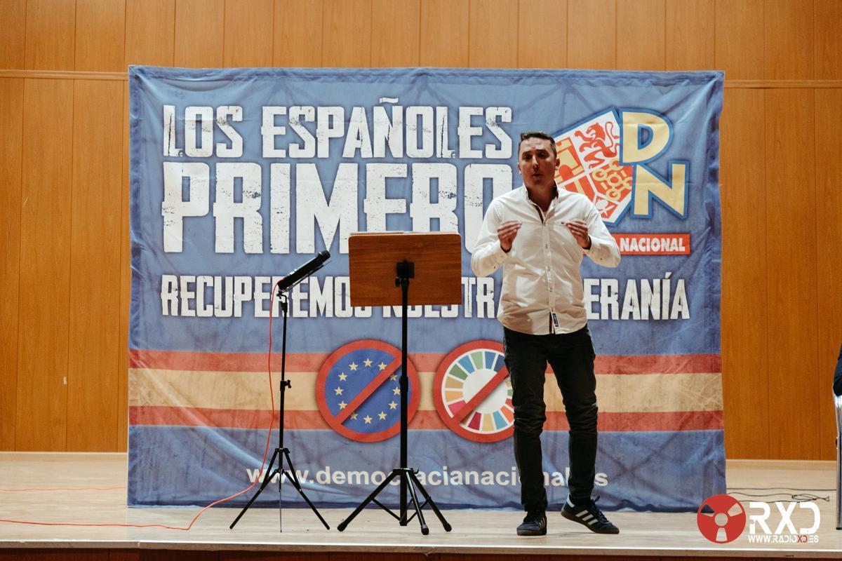 Parlamento de Pedro Chaparro, el líder ultra de Democracia Nacional.