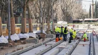 Las obras del tranvía en la Diagonal obligan a cortar una parte del Passeig de Sant Joan