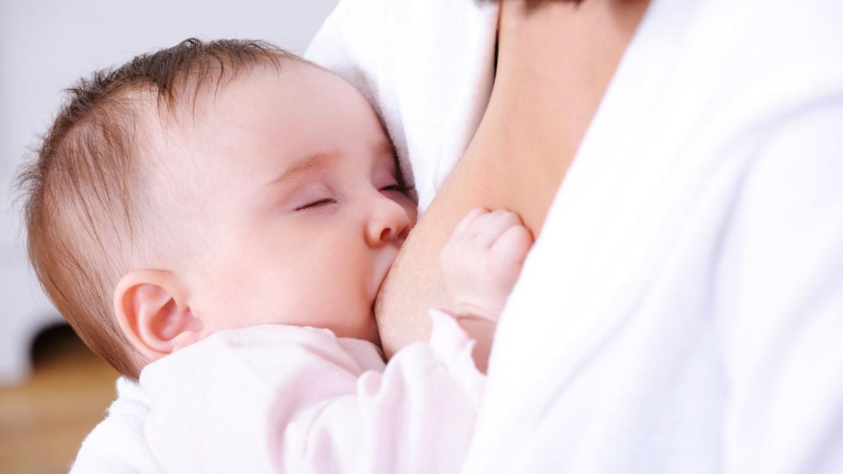¿Qué accesorios de lactancia necesito? Lo más útil para alimentar a mi bebé