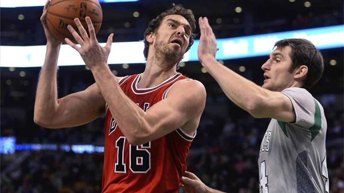 Pau Gasol logró 15 puntos