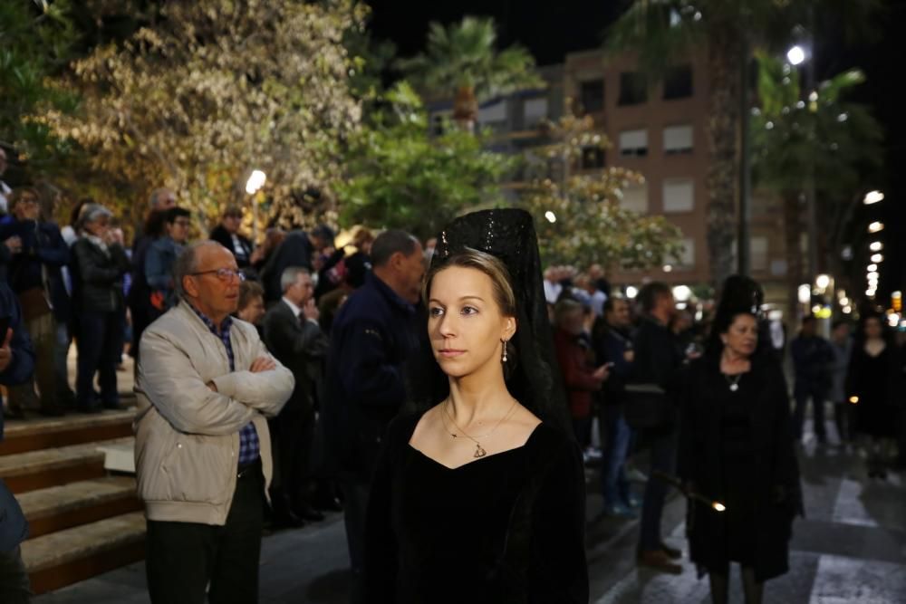 Domingo de Ramos: Procesión de Las Mantillas en Torrevieja con Nuestra Señora de La Esperanza y de La Paz