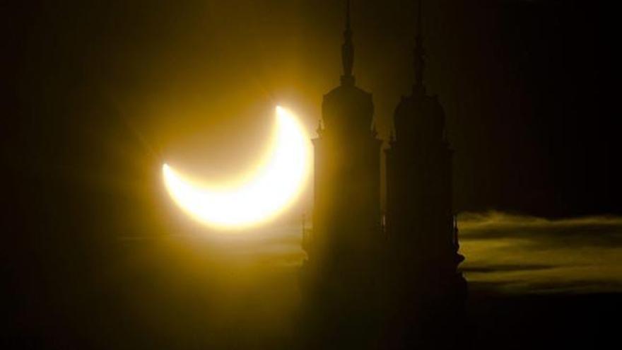 Imagen del eclipse de sol en Estocolmo