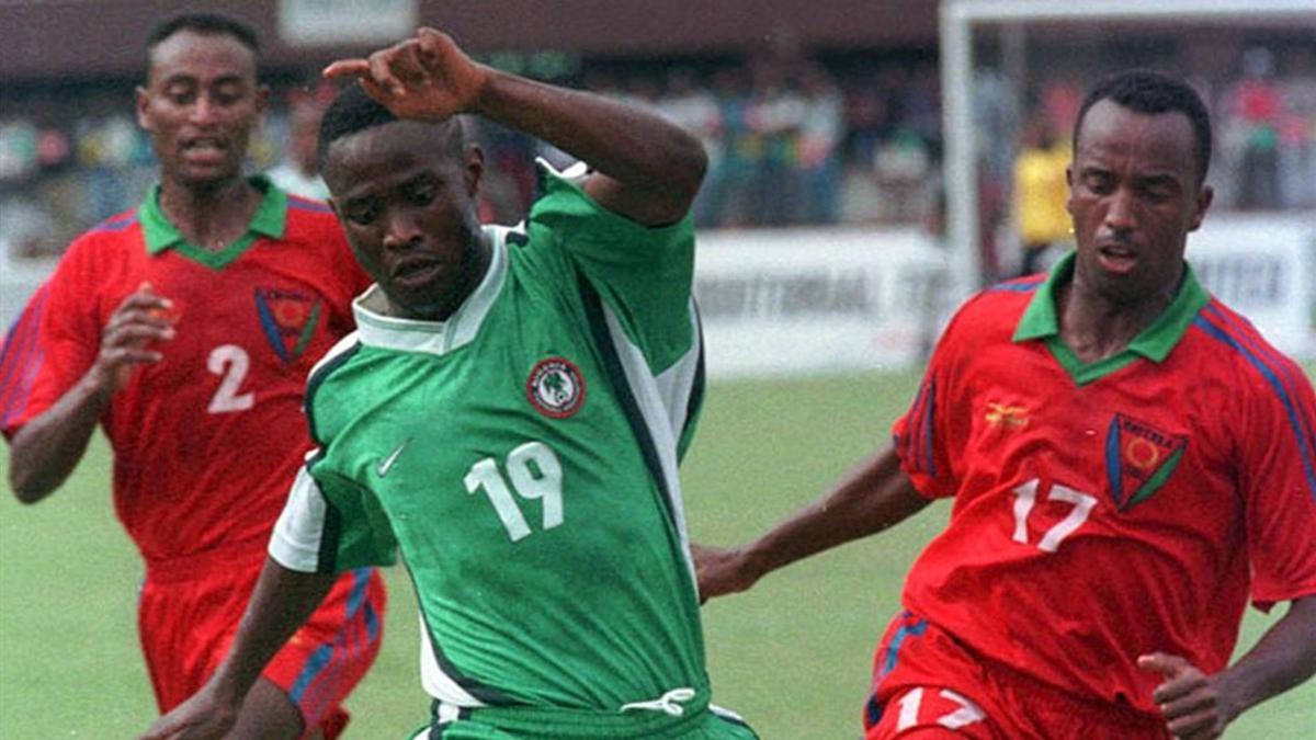 Foto de archivo de un duelo entre Nigeria y Eritrea (temporada 99-00)