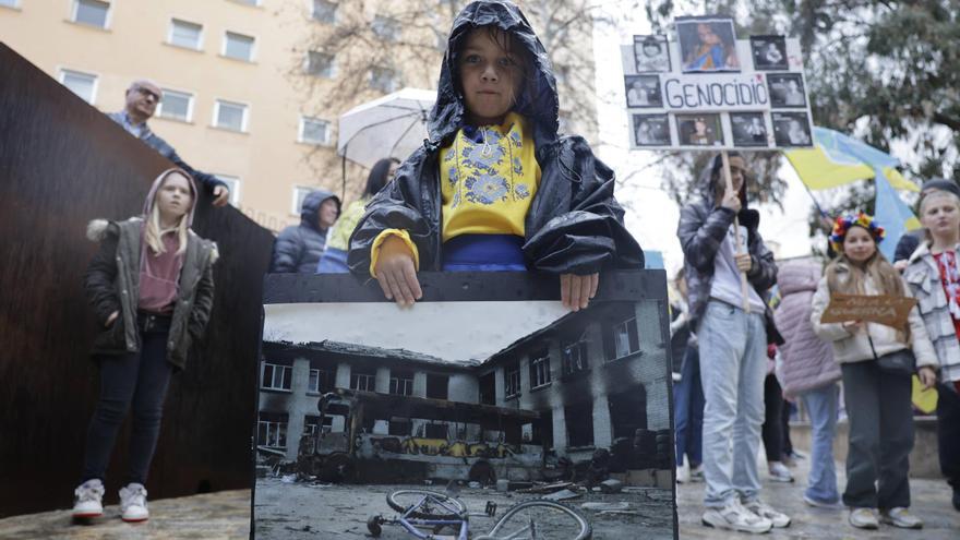 Unos 150 ucranianos exigen en Palma que no se olvide la guerra en su país