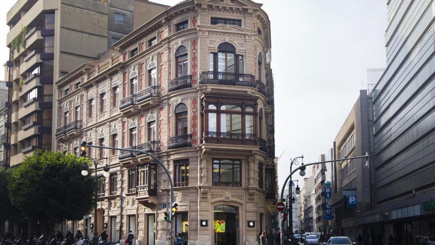 La tienda Apple, en la calle Colón de València.