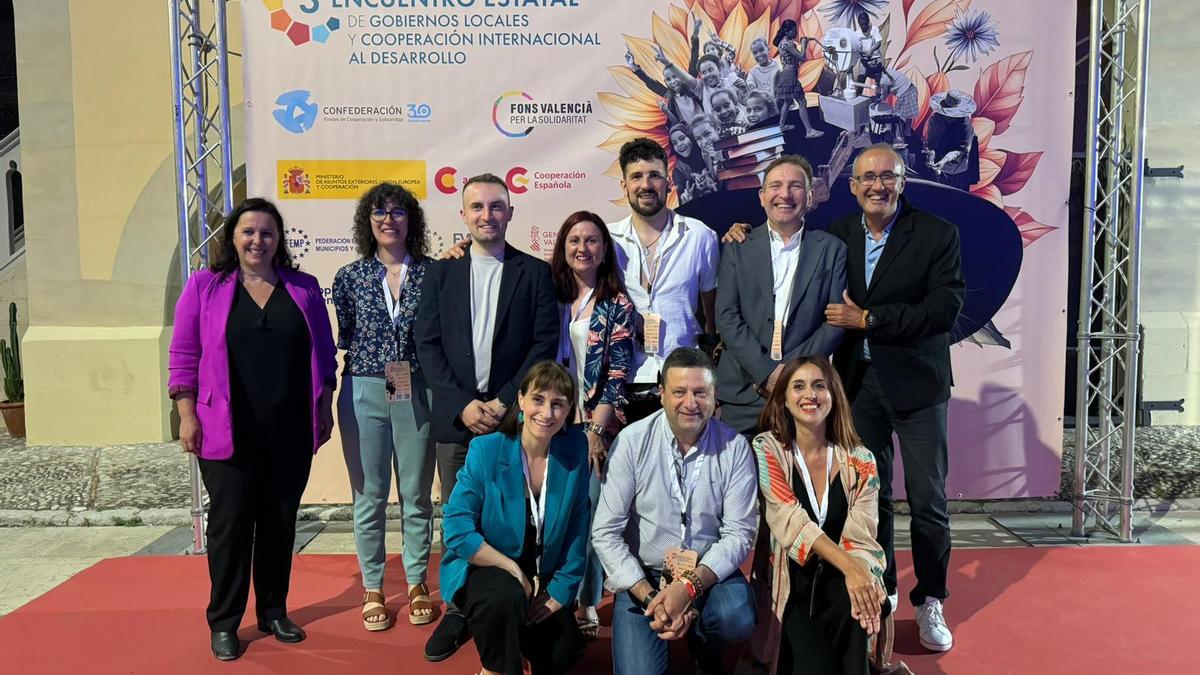 Representación gallega y de Cuntis en el Encuentro Estatal de Gobiernos locales, celebrado en Gandía.