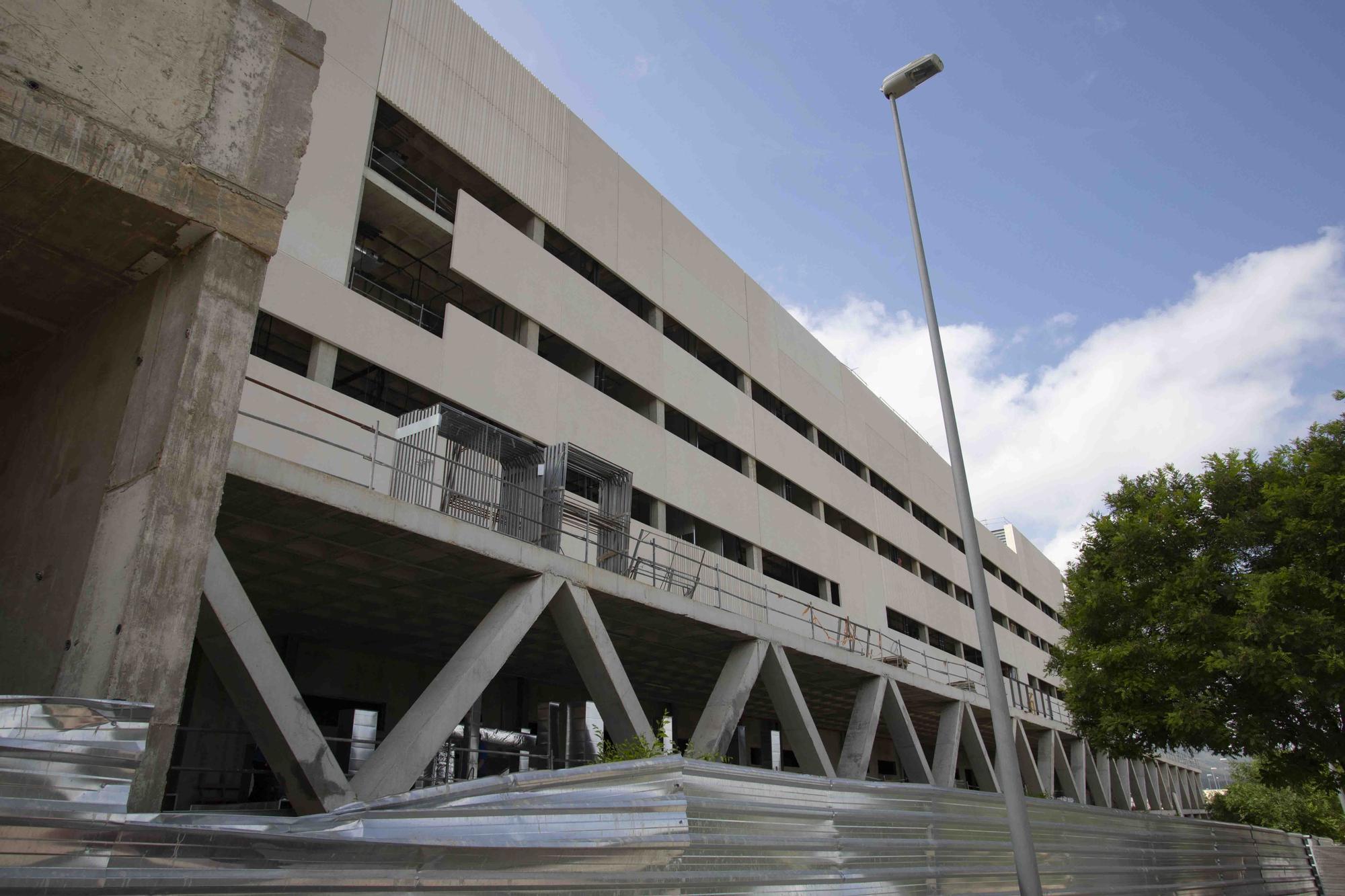 La construcción del nuevo hospital de Ontinyent sigue a buen ritmo.