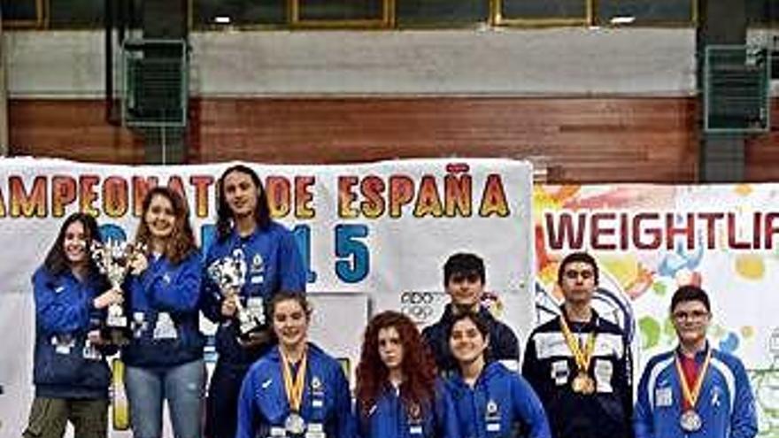 Los medallistas coruñeses en el Campeonato de España sub 15.