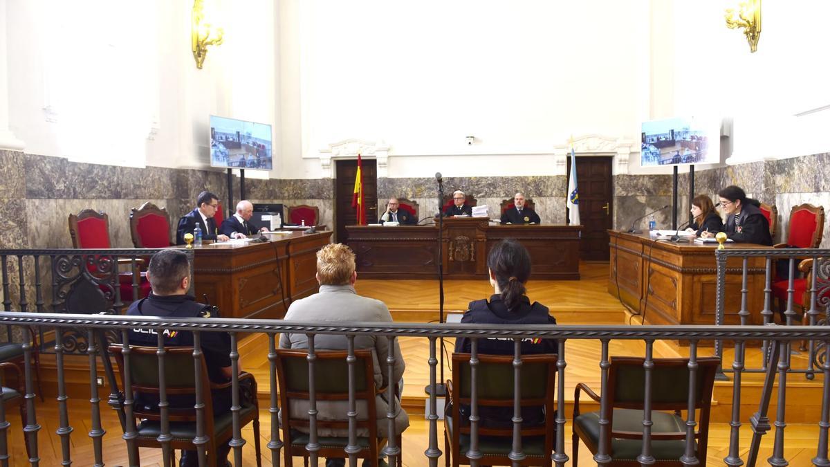 José Manuel Guerreiro, condenado por asesinar a su pareja, la panadera de O Birloque Mónica Marcos, durante la vista de apelación en el TSXG este lunes 9 de junio de 2025.