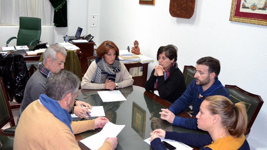 Firma del convenio en el Ayuntamiento.