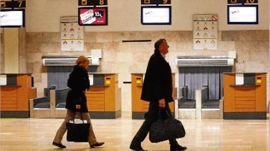 L&#039;aeroport de Girona ha mostrat els darrers mesos signes de recuperació i s&#039;espera que el TAV la potenciï.