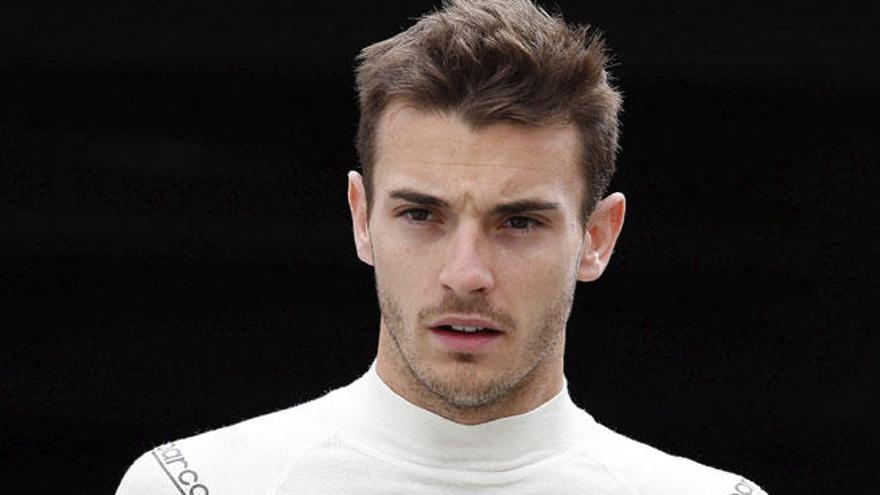 El piloto francés Jules Bianchi se debate entre la vida y la muerte.