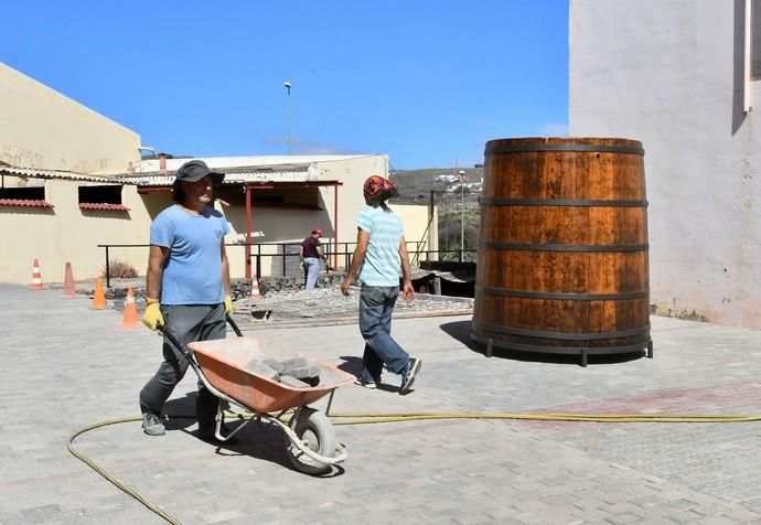 25/09/19 TELDE.  La antigua Fábrica de Azúcar de Telde, está siendo acondicionada por alumnos de PFAE.     FOTÓGRAFA: YAIZA SOCORRO.  | 25/09/2019 | Fotógrafo: Yaiza Socorro