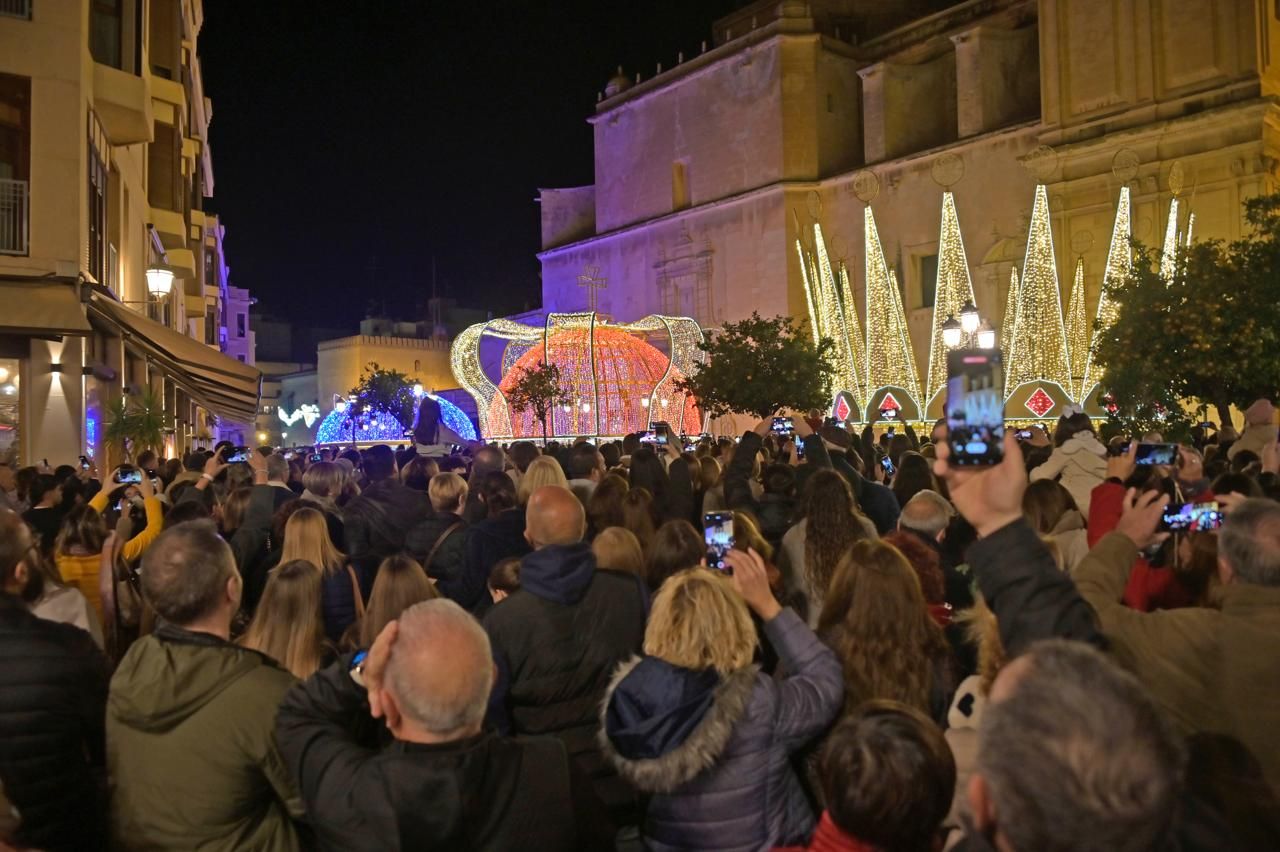 Elche se ilumina por Navidad