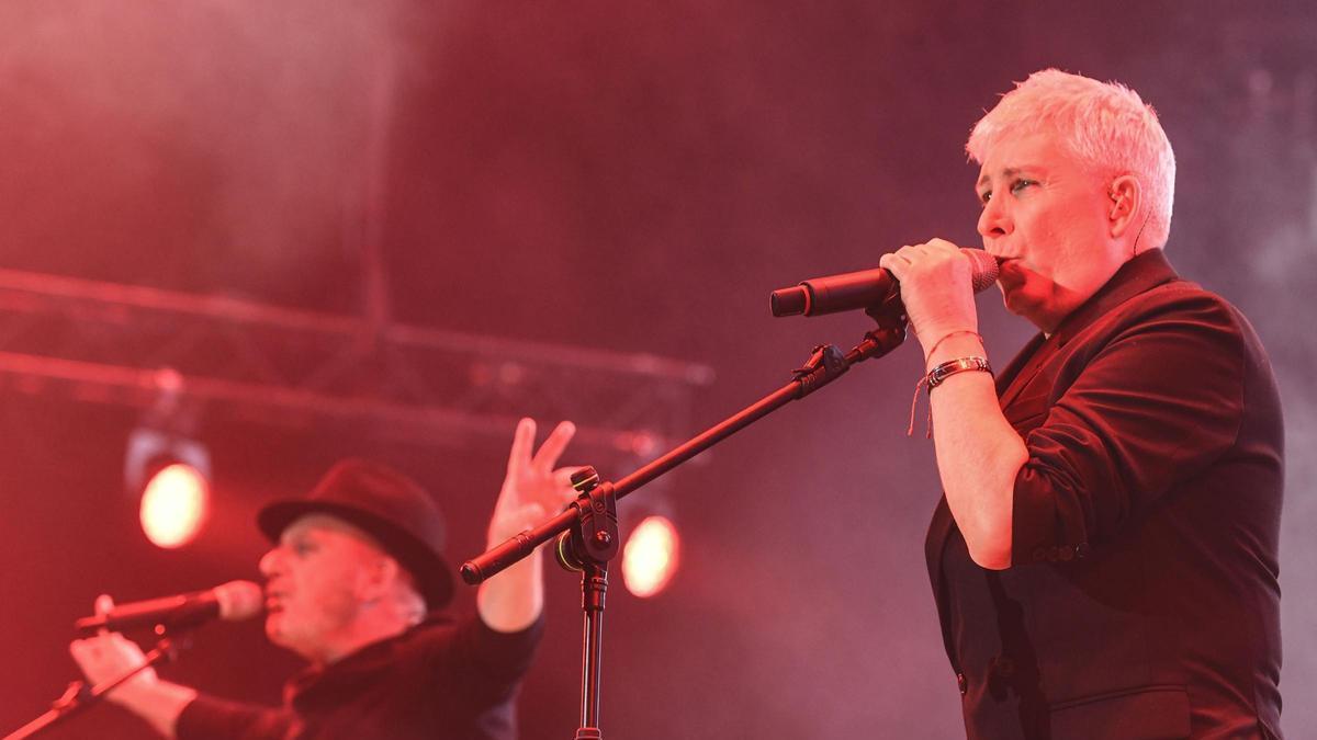 Los Pecos en concierto.