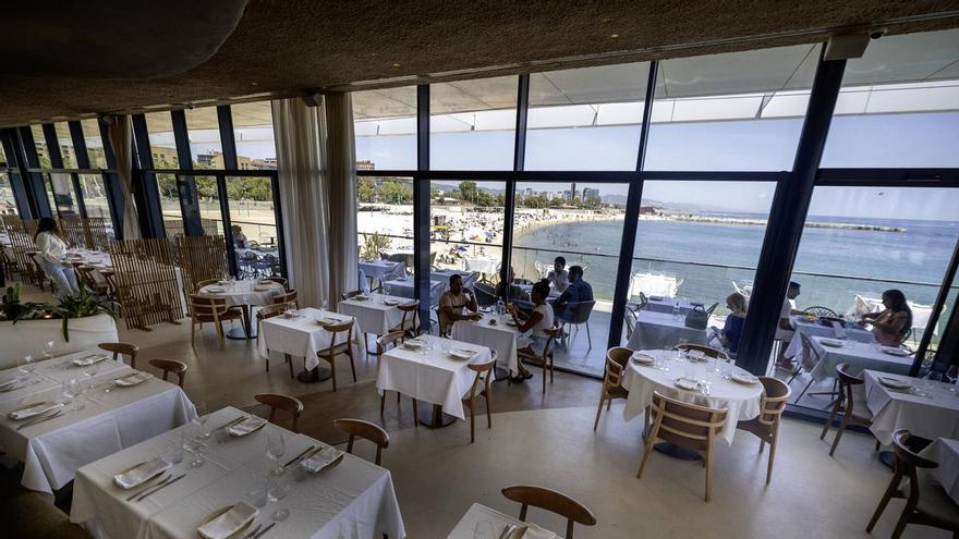 El gasto en restaurantes sube un 37% durante el fin de semana según CaixaBank Research