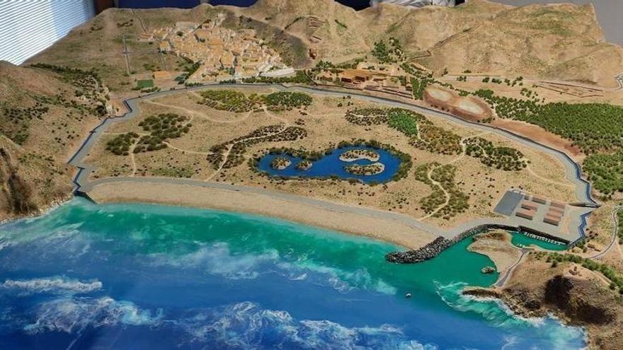 El alcalde de La Unión apoya plantarse ante las máquinas si arrancan las obras en la bahía de Portmán
