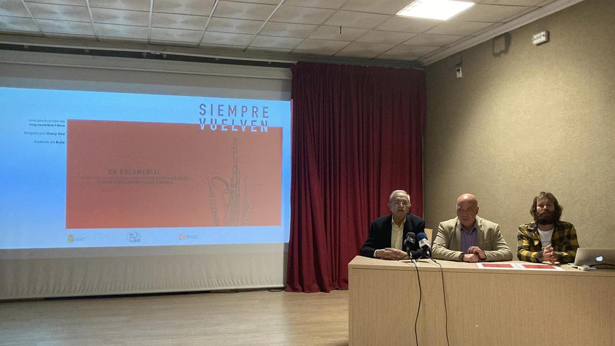 Presentación del documental 'Siempre vuelven'