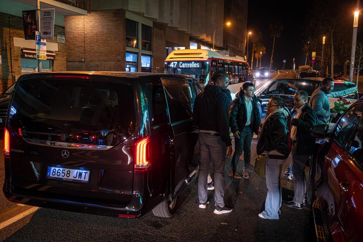 Los congresistas del Mobile toman la noche de Barcelona
