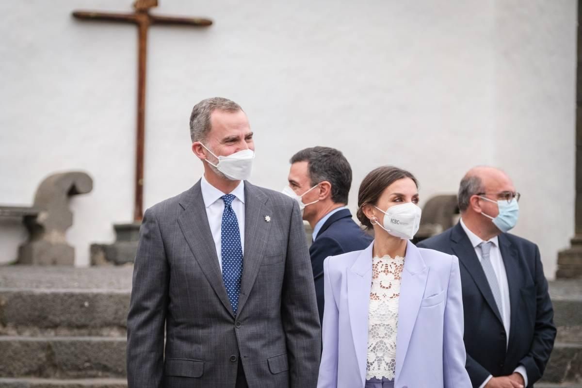 Don Felipe y doña Letizia en la isla de La Palma