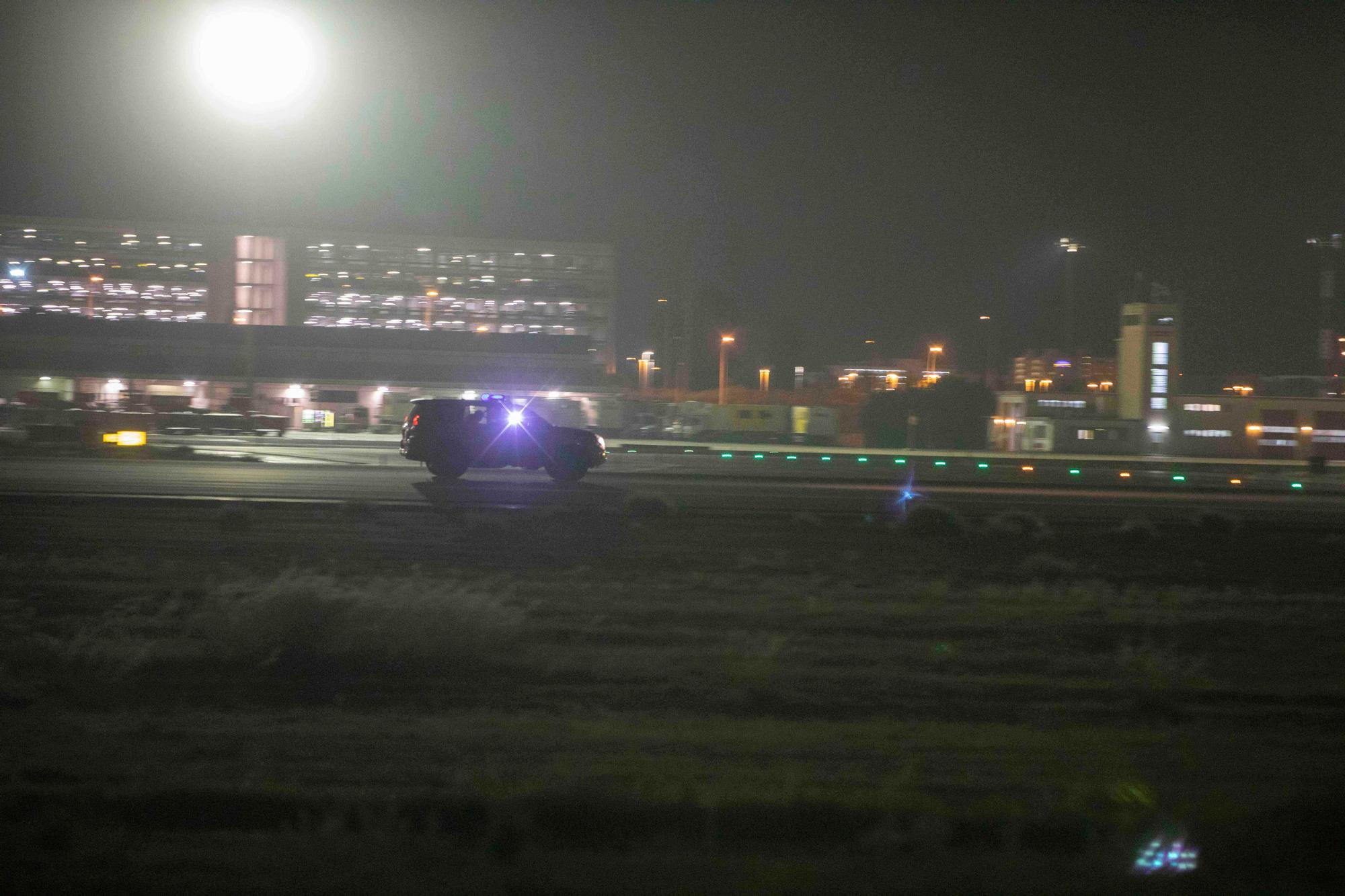 Cierra el aeropuerto de Palma por la presencia de pasajeros en las pistas