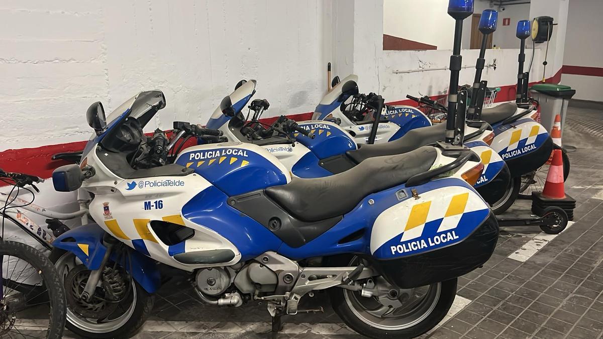Solo cuatro motos están operativas pero con falta de mantenimiento, lo que supone un peligro para los agentes.