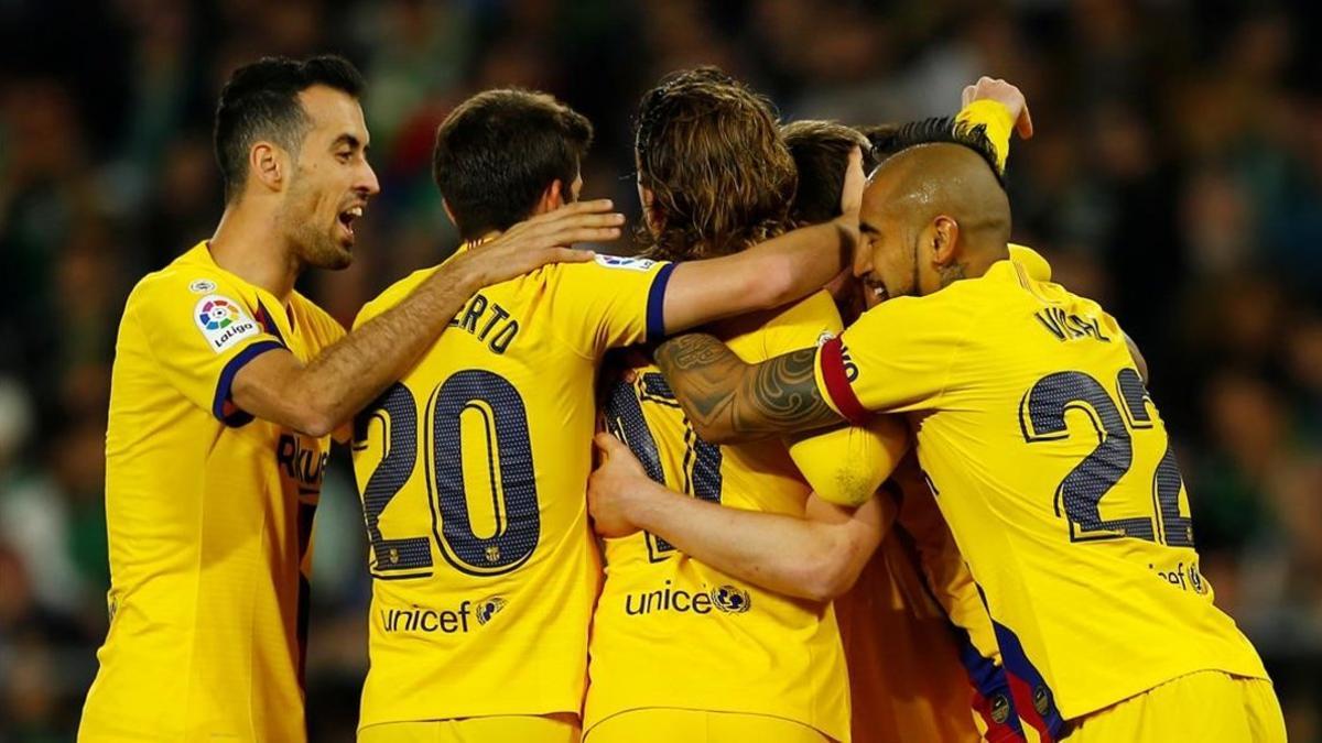 Celebración del gol de De Jong a pase de Messi.