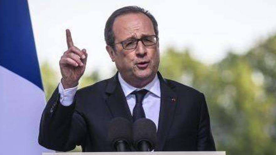 Hollande va mostrar el seu suport a Macron per evitar un triomf del Front Nacional