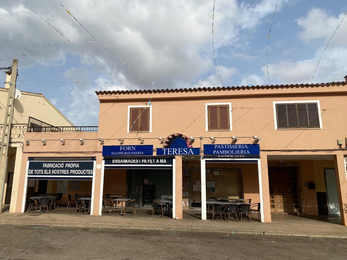 Establecimientos cerrados ante un corte de luz en Palmanyola