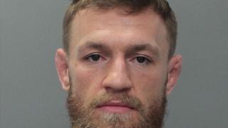 Conor McGregor, detenido por agredir a un 'fan'  que lo fotografió con un móvil