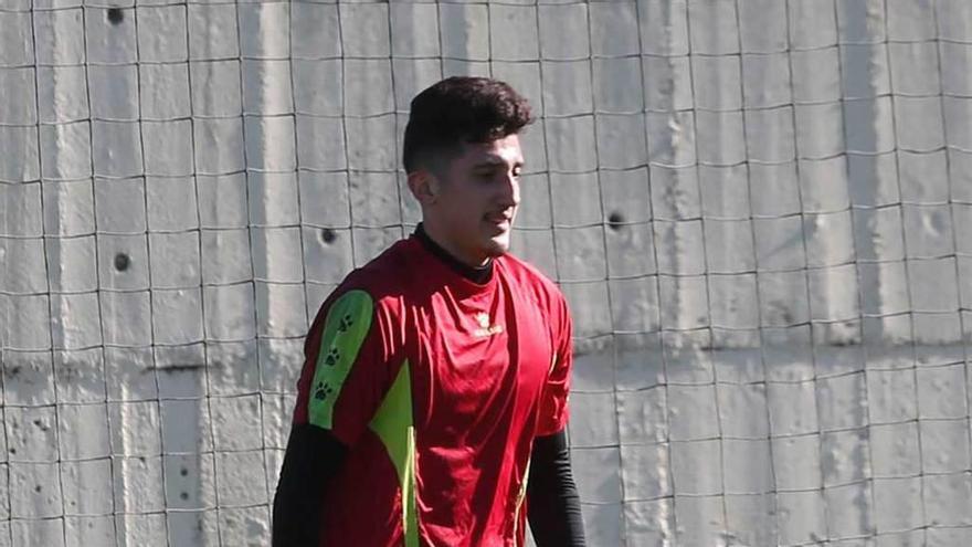 Guillermo Guerrero, a la izquierda, y Edeer García, a la derecha, durante el entrenamiento de ayer.