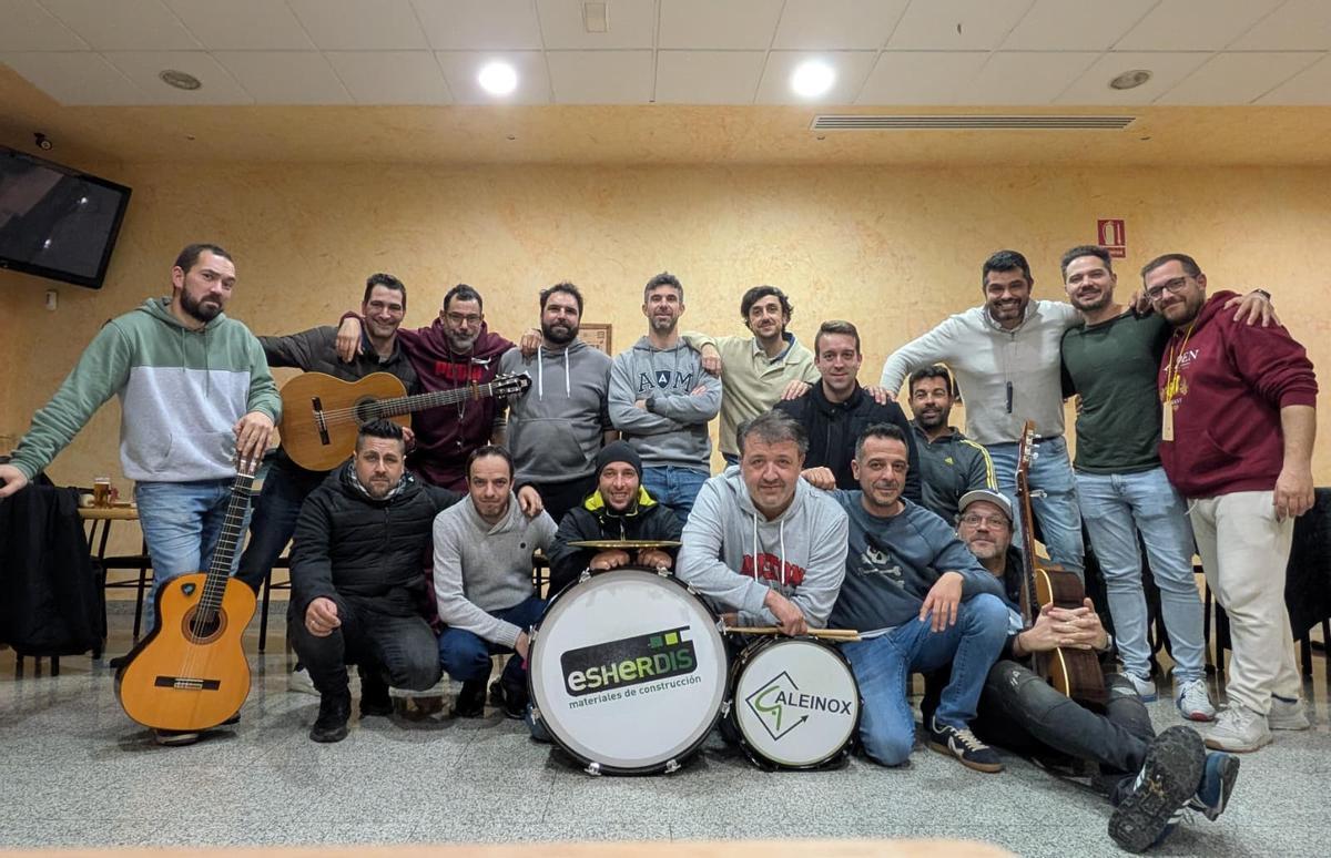 Los integrantes de la murga Yo no Salgo, en 2026.