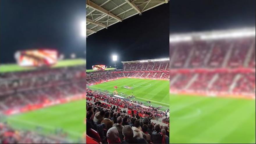 Show en Son Moix antes del inicio del partido con fuego.