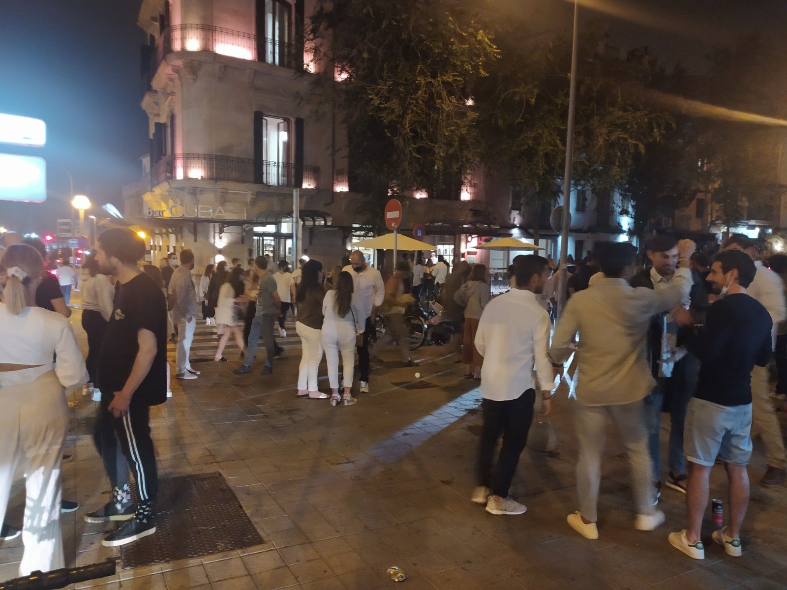 La Policía desaloja varios botellones en Palma