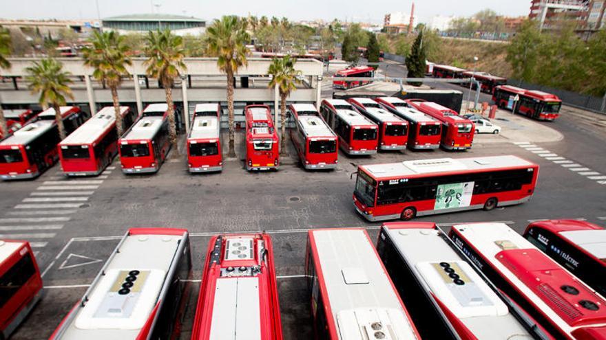 Cementerios cede 10 años una parcela a la EMT porque no le caben los nuevos autobuses articulados