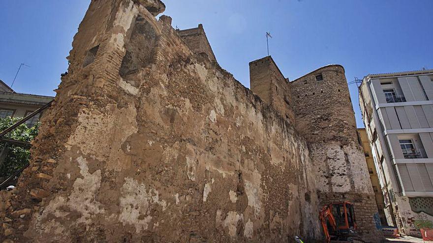Las obras de la muralla islámica descubren un cementerio medieval |  