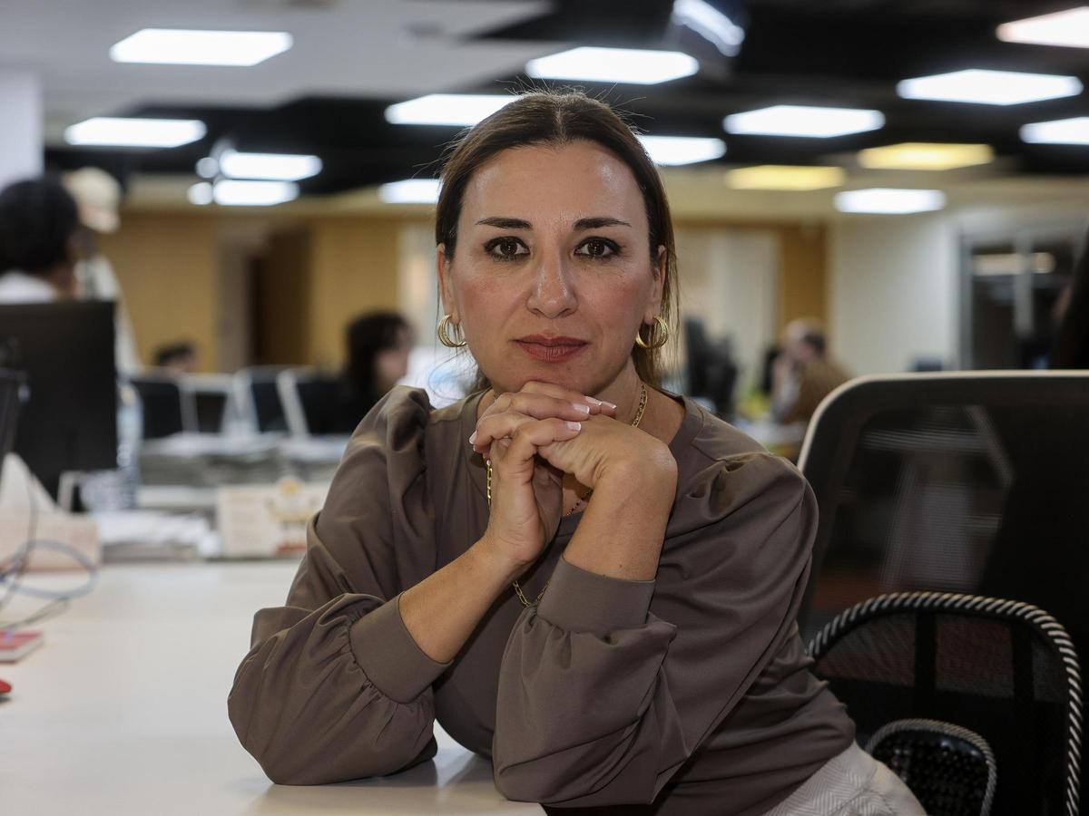 Eva Toledo Alarcón visitó la redacción de INFORMACIÓN para hablar sobre transformación digital.