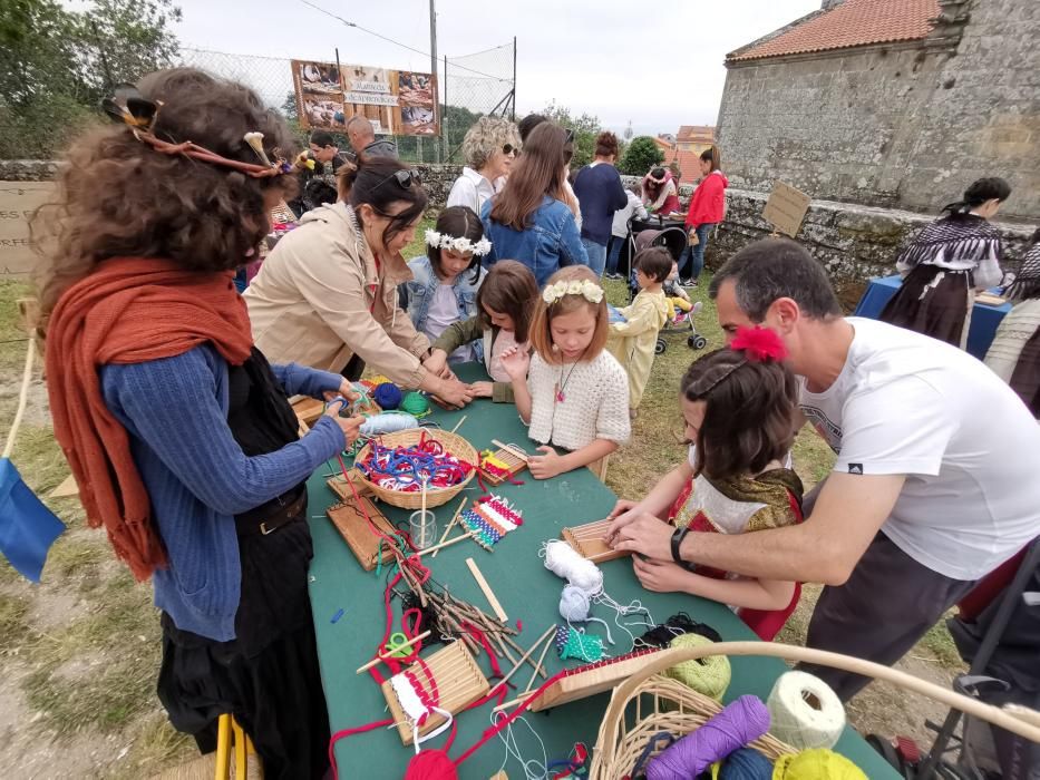 Moaña viaja a la Edad Media: justas con caballos y fuego por las calles. // Santos Álvarez