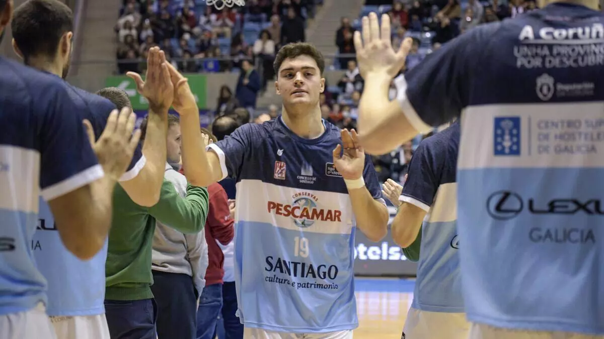 El compostelano Santi Paz, canterano del Obradoiro, da el salto a la NCAA: "Los aficionados adorarán su talento"