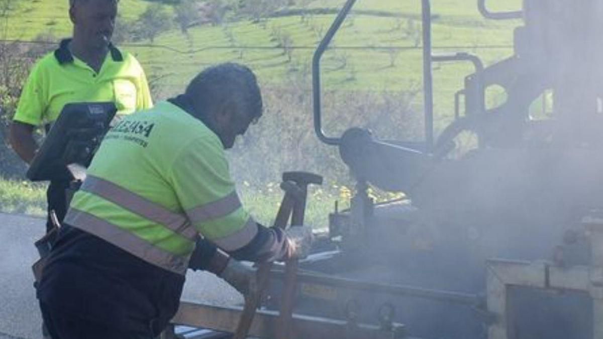 Asfaltado en Fuente Lentisco.