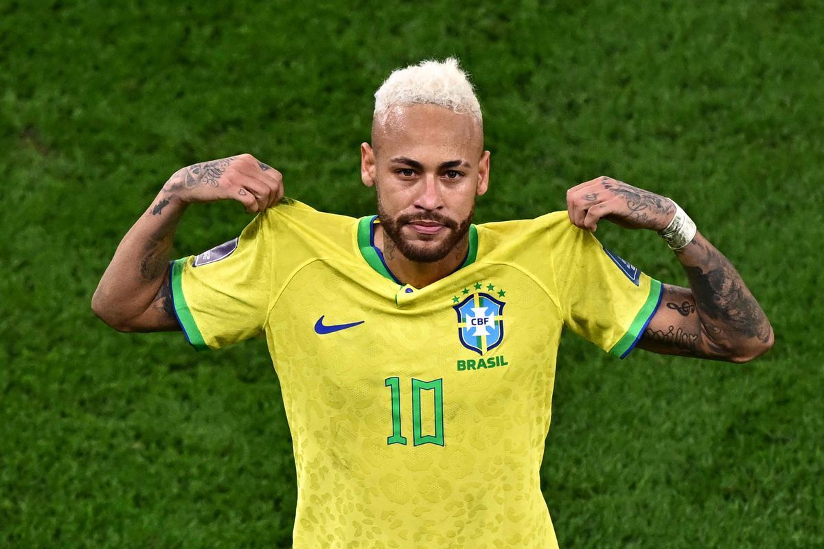 Delantero - Neymar (Brasil)