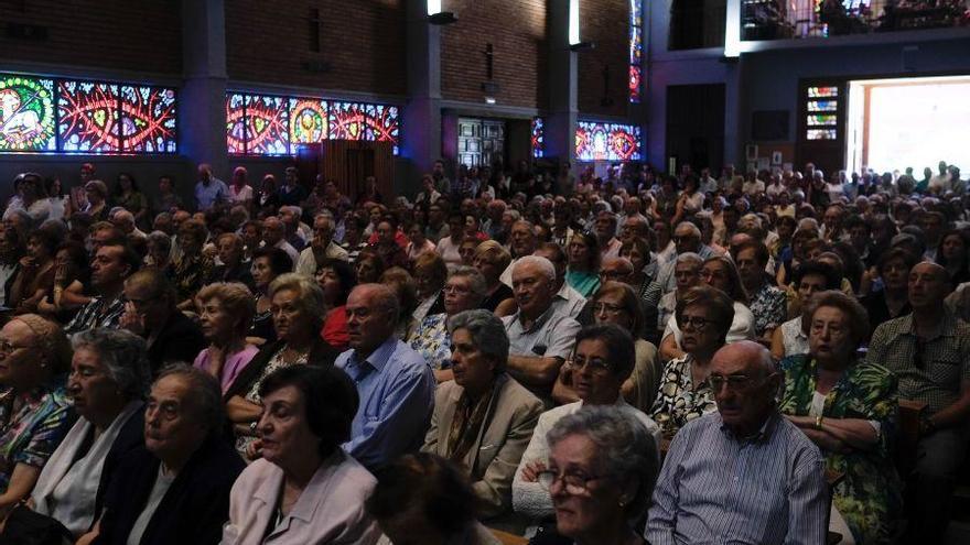 Aspecto de la iglesia de Cristo Rey durante el funeral.